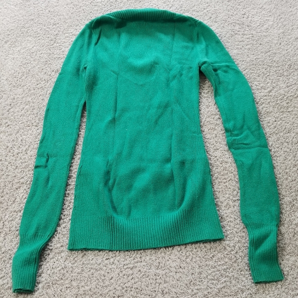 Express Green V-Neck Ribbed Sweater - Picture 2 of 3